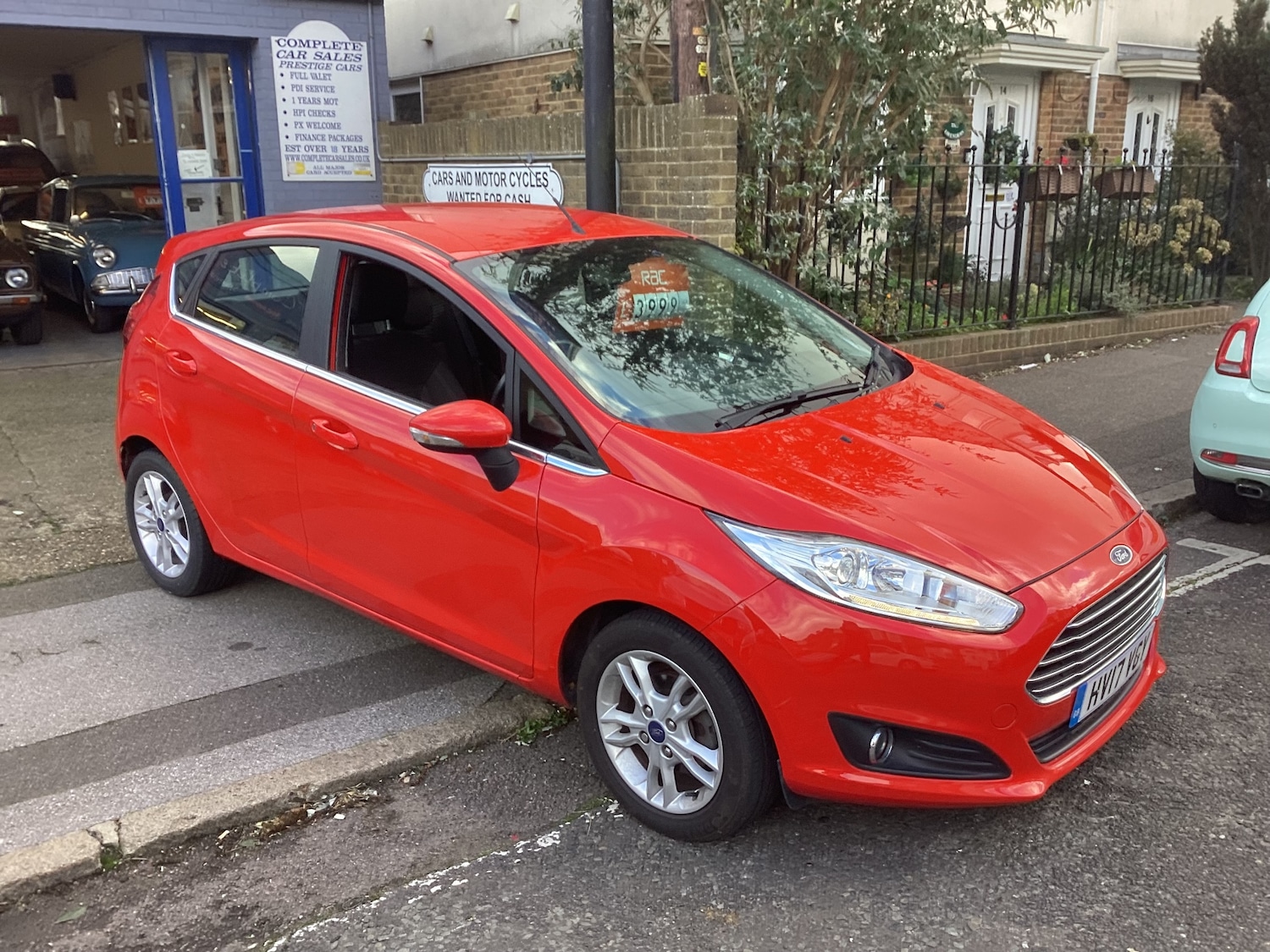 Used Ford Fiesta 2017 for sale - 76385155: Photo 2