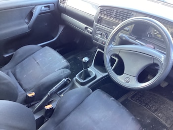 Used Volkswagen Golf 1996 for sale - 77047487: Photo