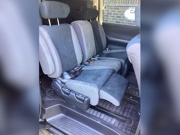 Used Nissan Elgrand undefined for sale - 79617190: Photo