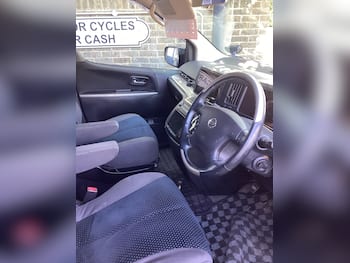 Used Nissan Elgrand undefined for sale - 79617190: Photo