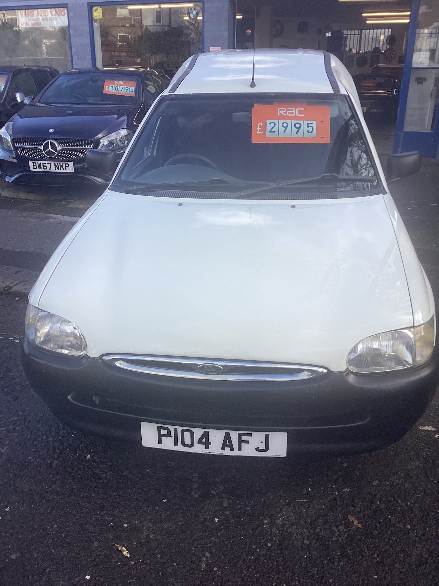 Used Ford Escort 1996 for sale - 76834654: Photo 11