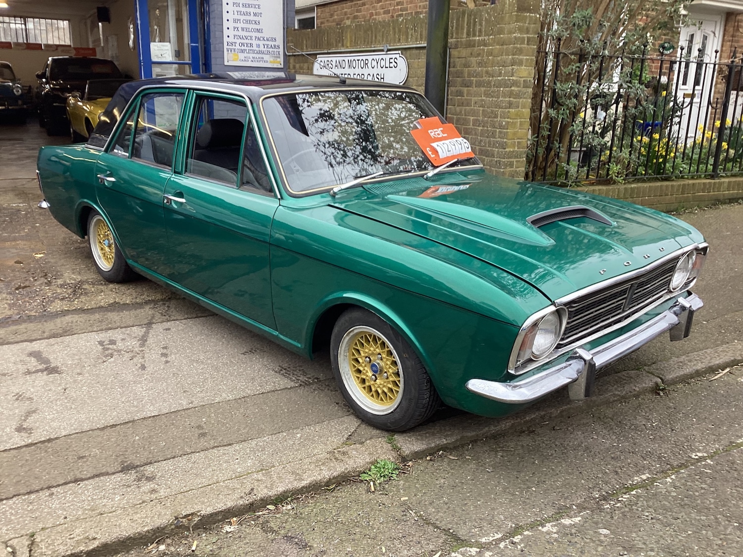 Used Ford Cortina 1969 for sale - 77691636: Photo 3
