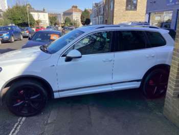 Used Volkswagen Touareg 2014 for sale - 73975000: Photo