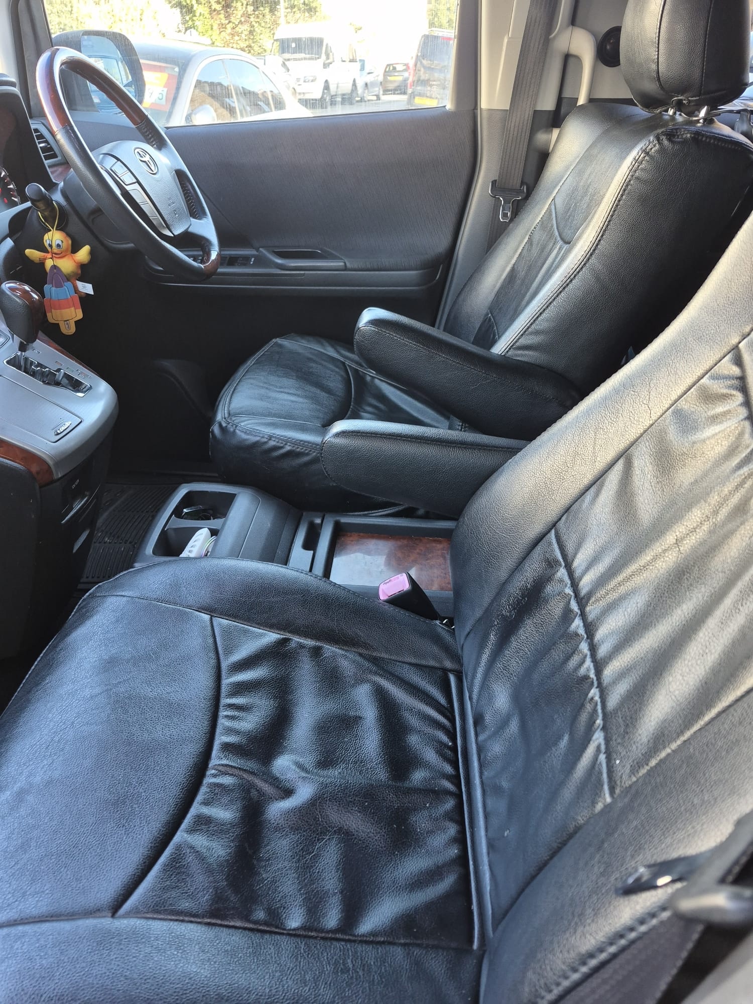 Used Toyota Vellfire 2024 for sale - 77581617: Photo 2