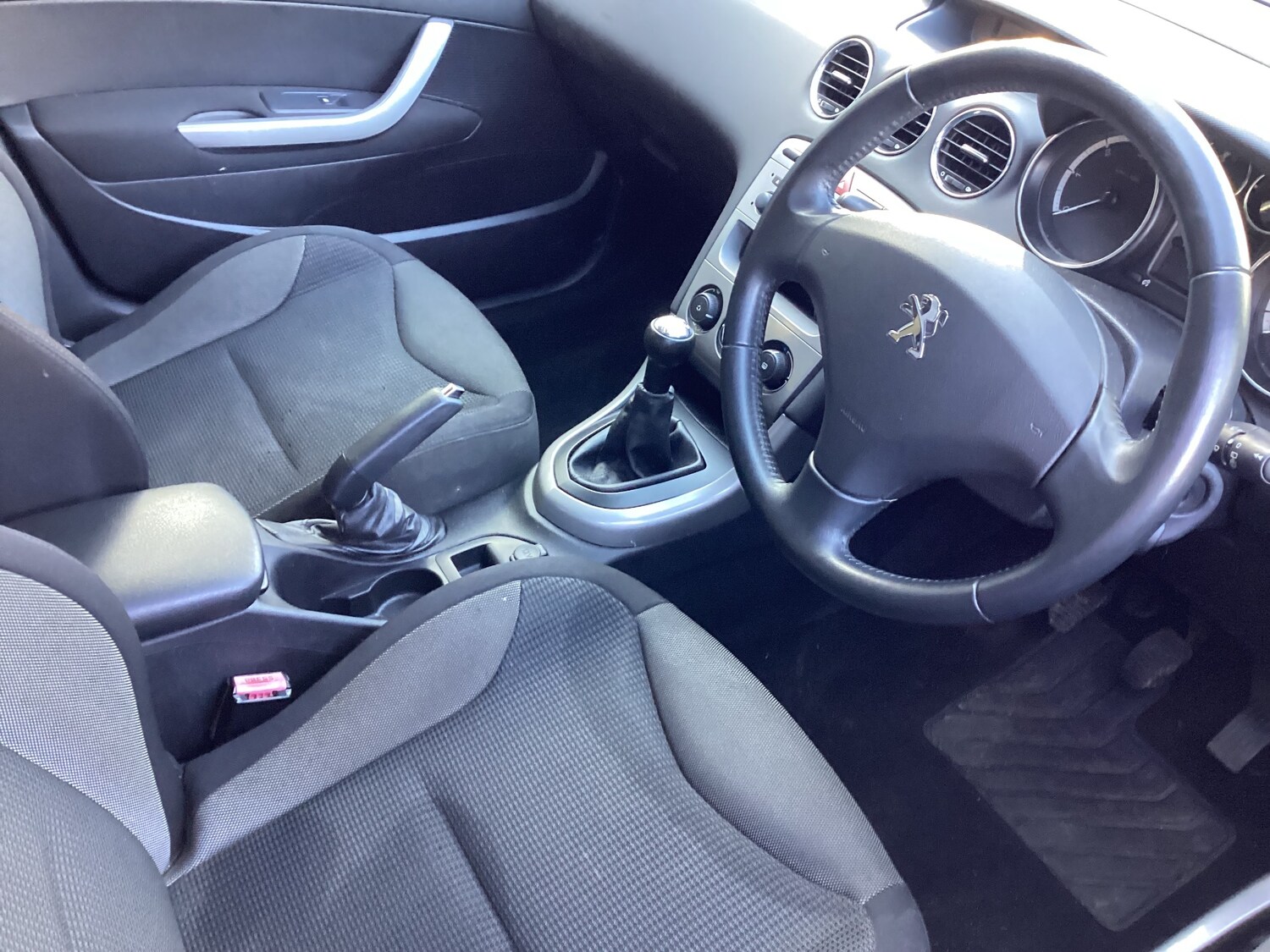 Used Peugeot 308 2012 for sale - 77665388: Photo 8