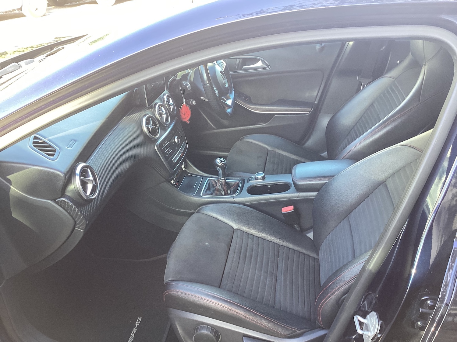 Used Mercedes-Benz A-Class 2018 for sale - 76384969: Photo 2