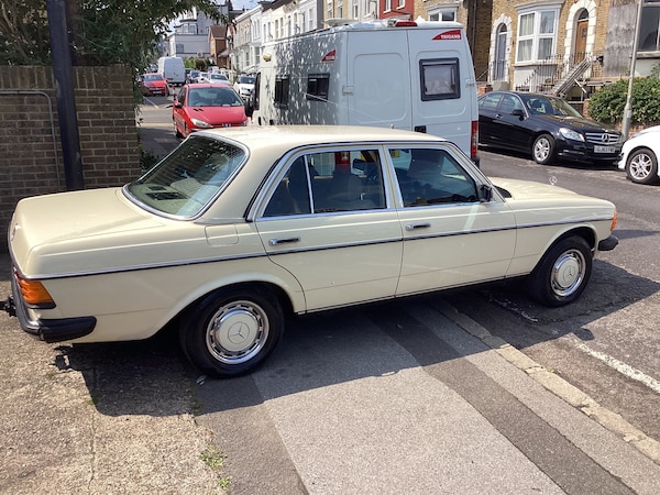 Used Mercedes-Benz 300 1983 for sale - 75498959: Photo 18