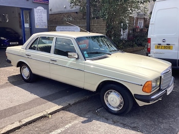Used Mercedes-Benz 300 1983 for sale - 75498959: Photo