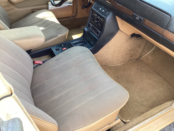 Used Mercedes-Benz 300 1983 for sale - 75498959: Photo 6