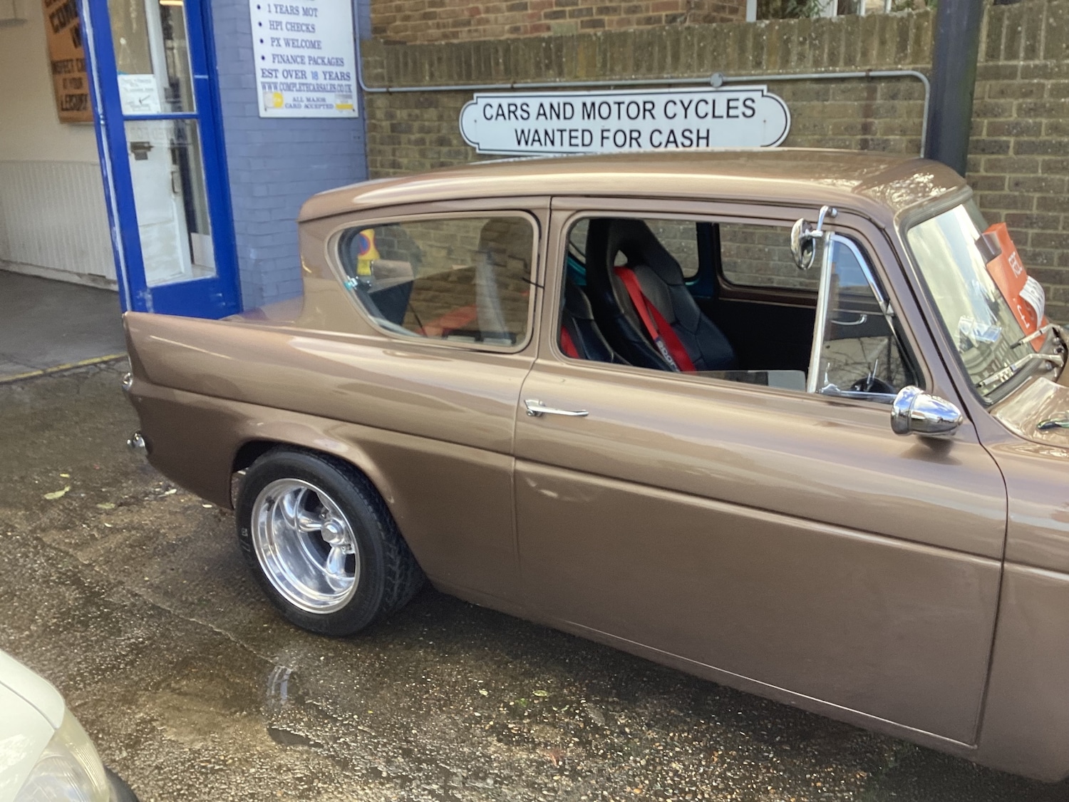 Used Ford Anglia 1967 for sale - 76893325: Photo 13