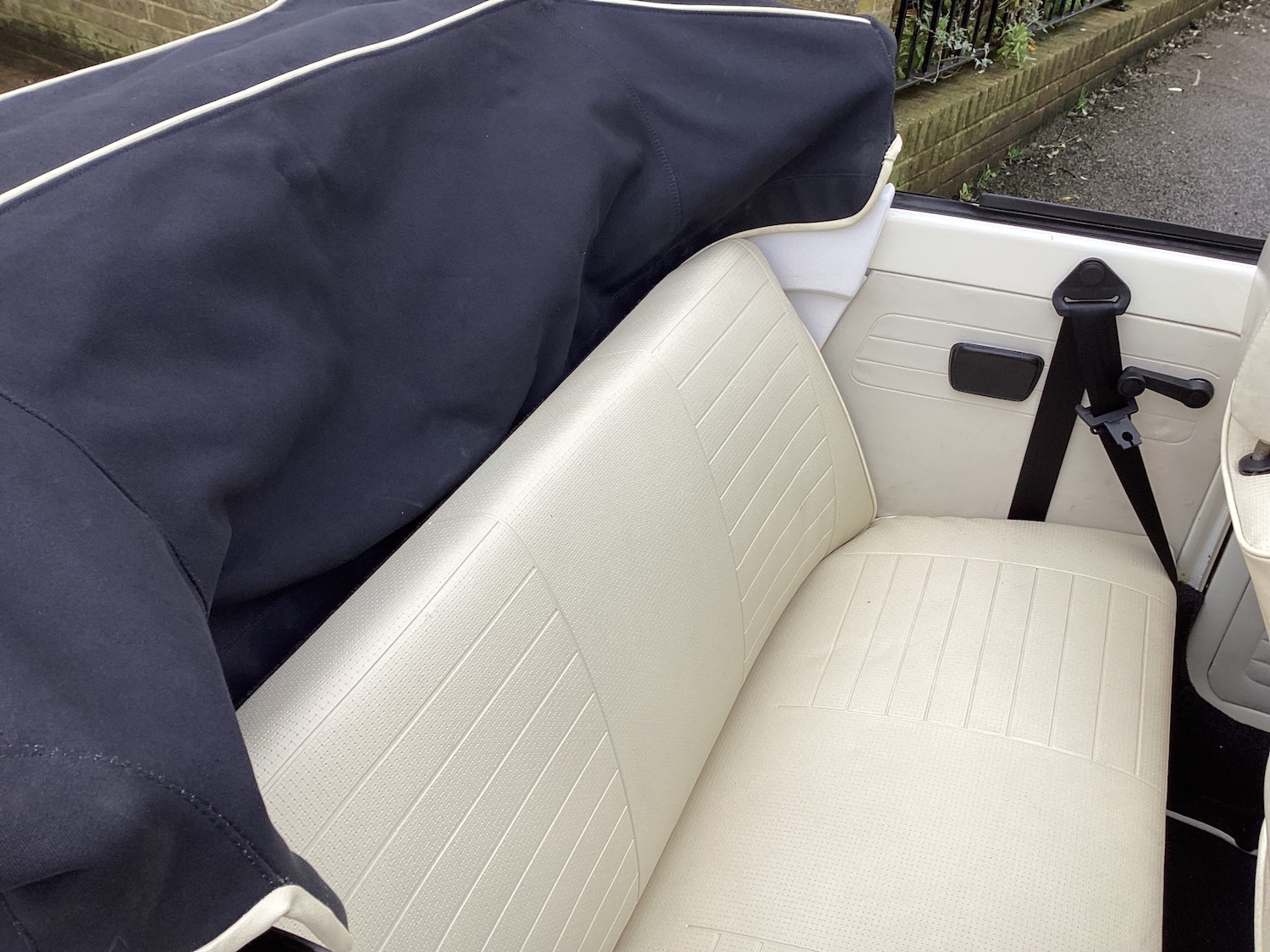 Used Volkswagen Beetle 1992 for sale - 77449886: Photo 14