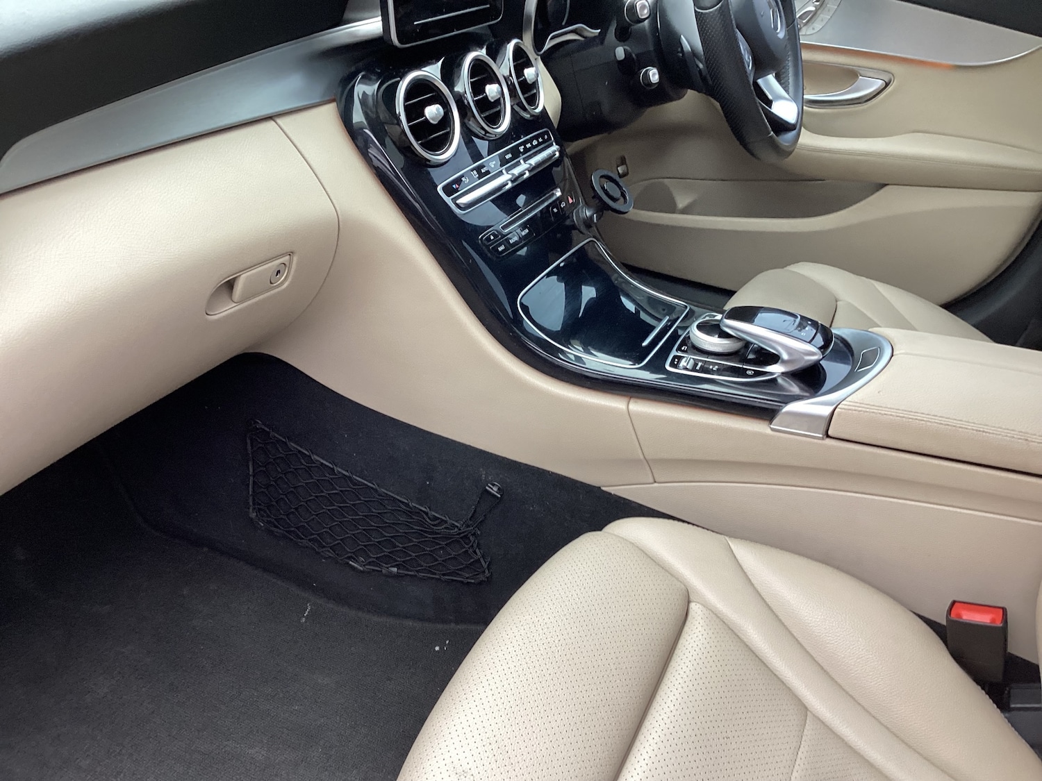 Used Mercedes-Benz C Class 2016 for sale - 77381732: Photo 9