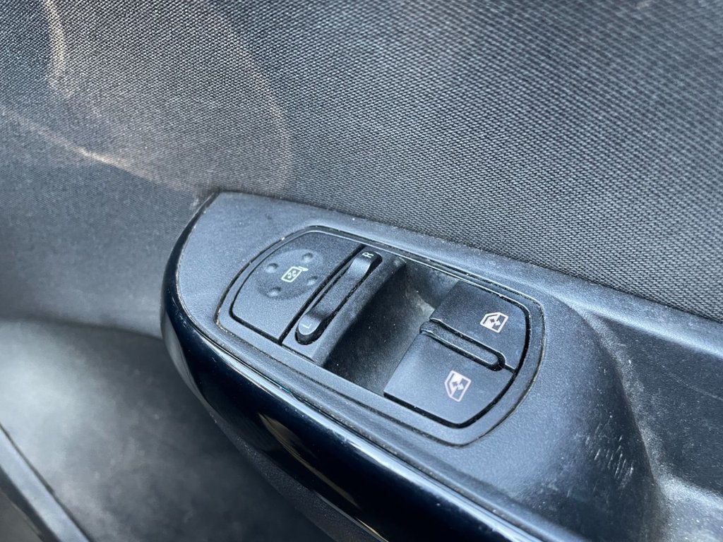 Used Vauxhall Corsa 2017 for sale - 77991122: Photo 22