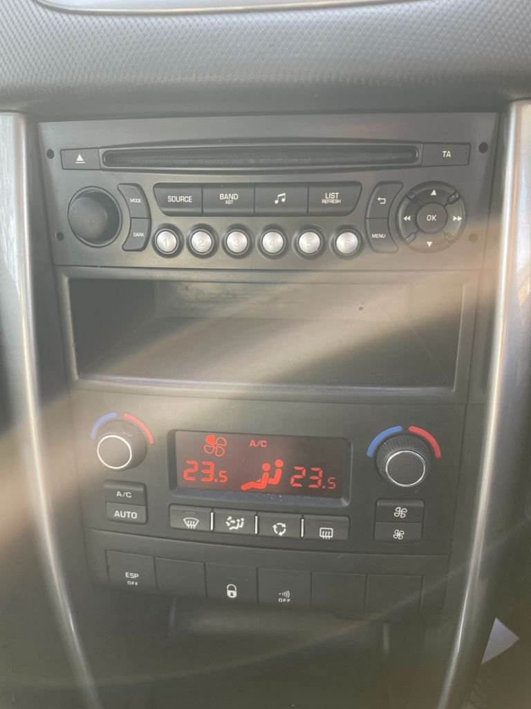 Used Peugeot 207 2014 for sale - 77369079: Photo 25