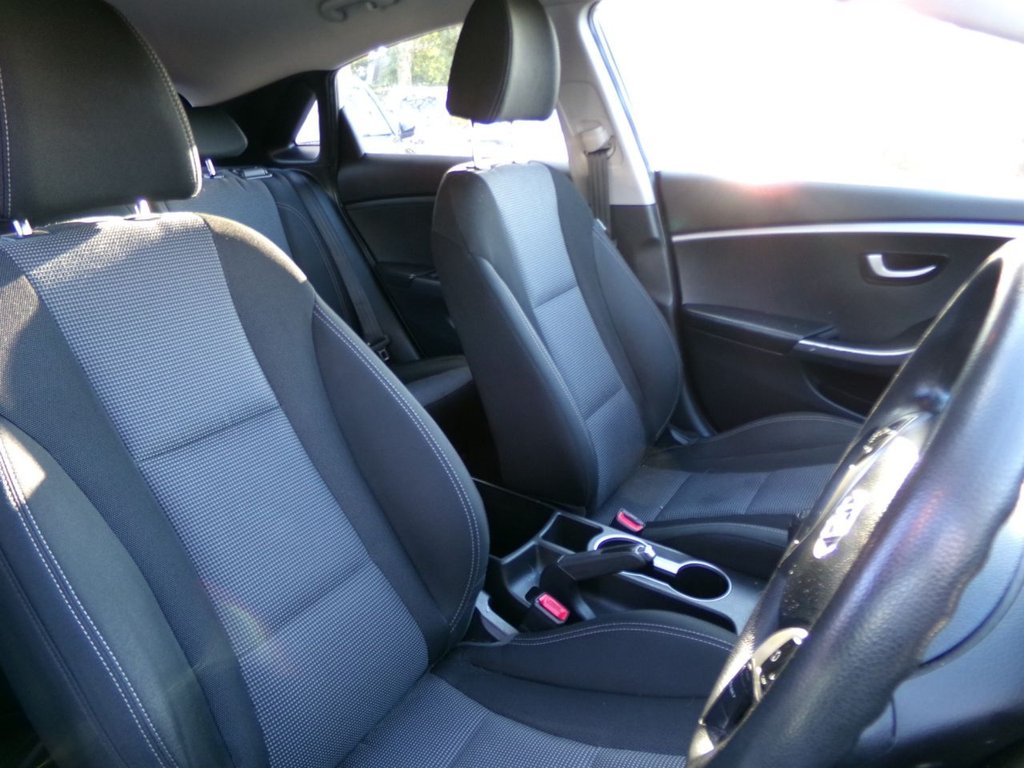 Used Hyundai i30 2014 for sale - 76605059: Photo 15