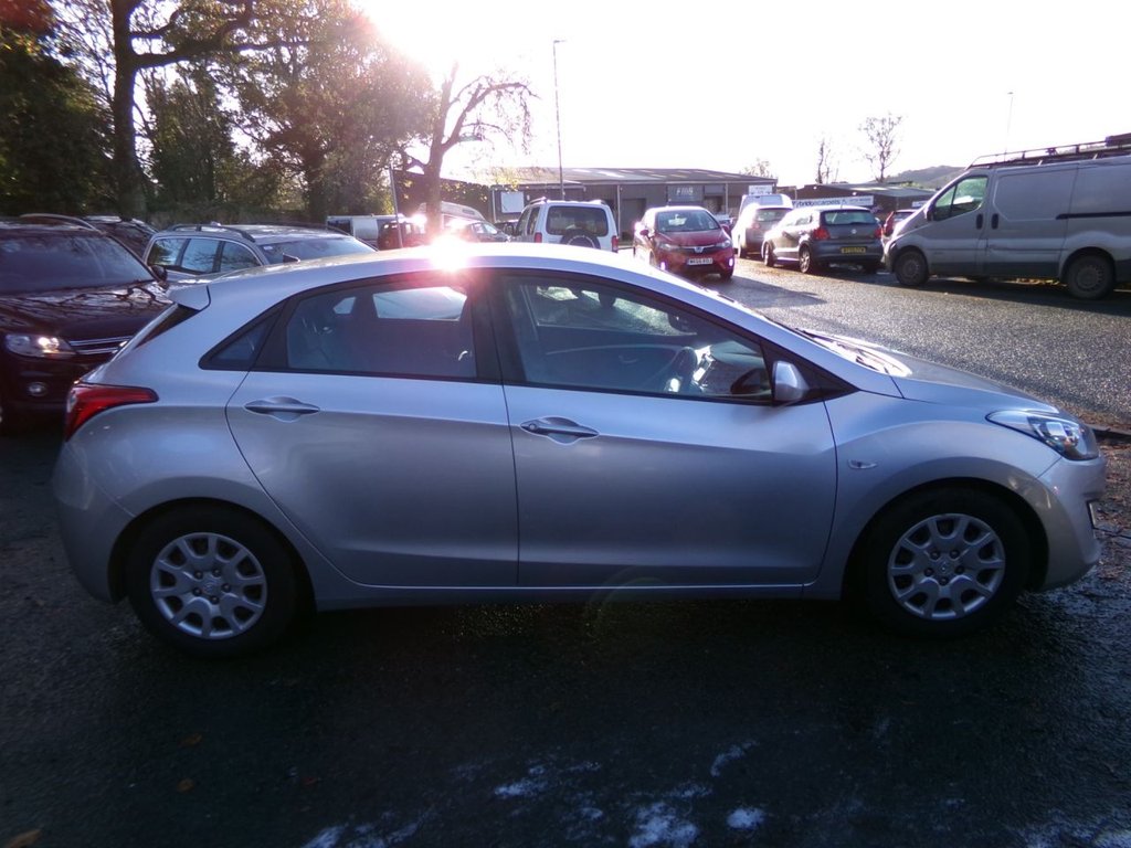 Used Hyundai i30 2014 for sale - 76605059: Photo 6