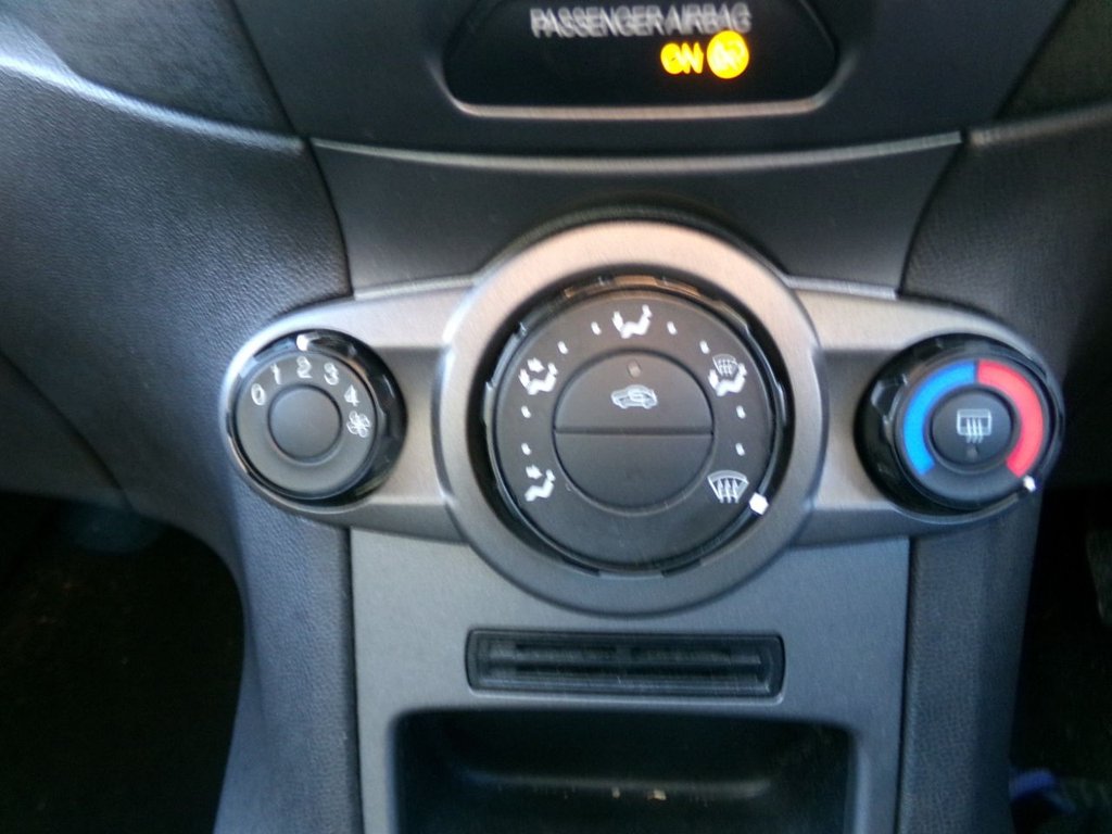 Used Ford Fiesta 2014 for sale - 76797862: Photo 24