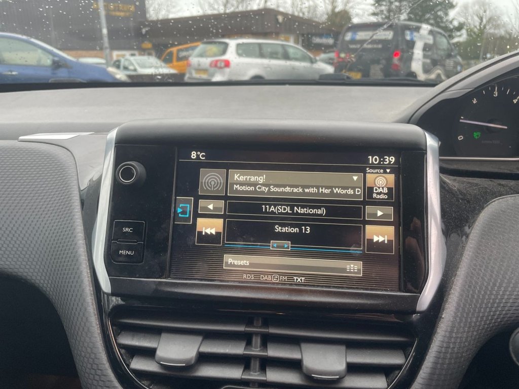 Used Peugeot 2008 2017 for sale - 77205420: Photo 13