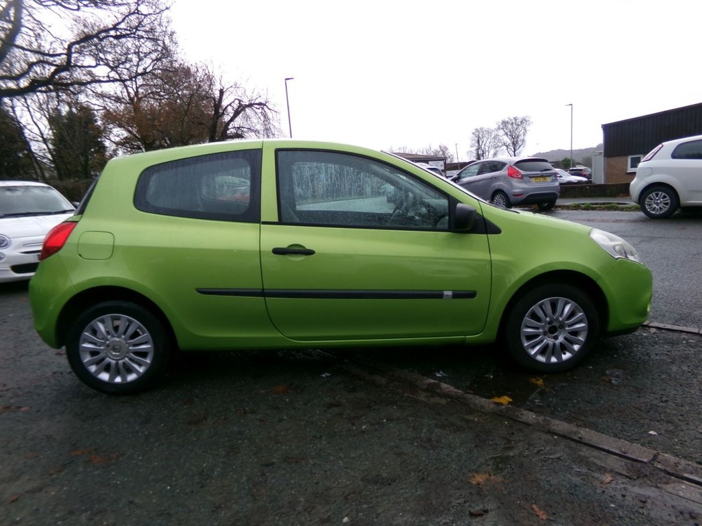 Used Renault Clio 2009 for sale - 76841381: Photo 11