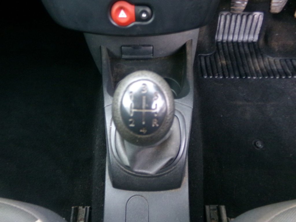 Used Renault Clio 2009 for sale - 76841381: Photo 18