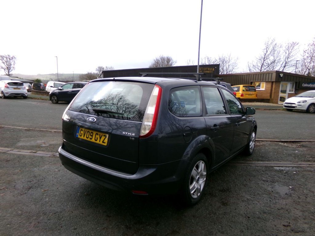 Used Ford Focus 2009 for sale - 76923871: Photo 10