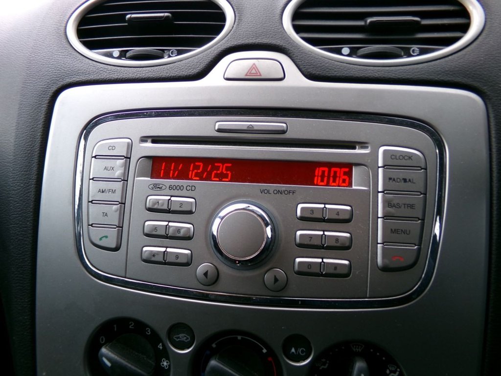 Used Ford Focus 2009 for sale - 76923871: Photo 12