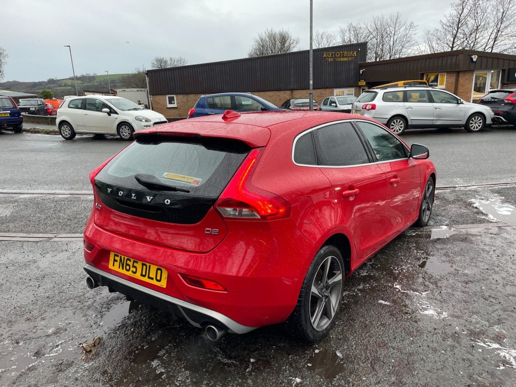 Used Volvo V40 2015 for sale - 78180919: Photo 10