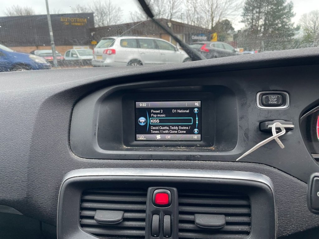 Used Volvo V40 2015 for sale - 78180919: Photo 13