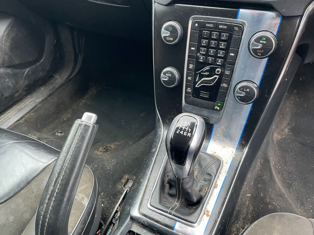 Used Volvo V40 2015 for sale - 78180919: Photo 16