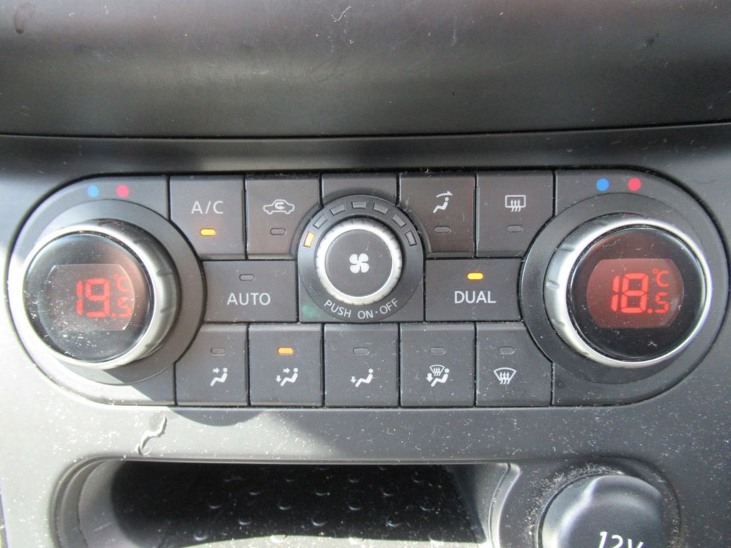 Used Nissan Qashqai 2012 for sale - 76376308: Photo 24
