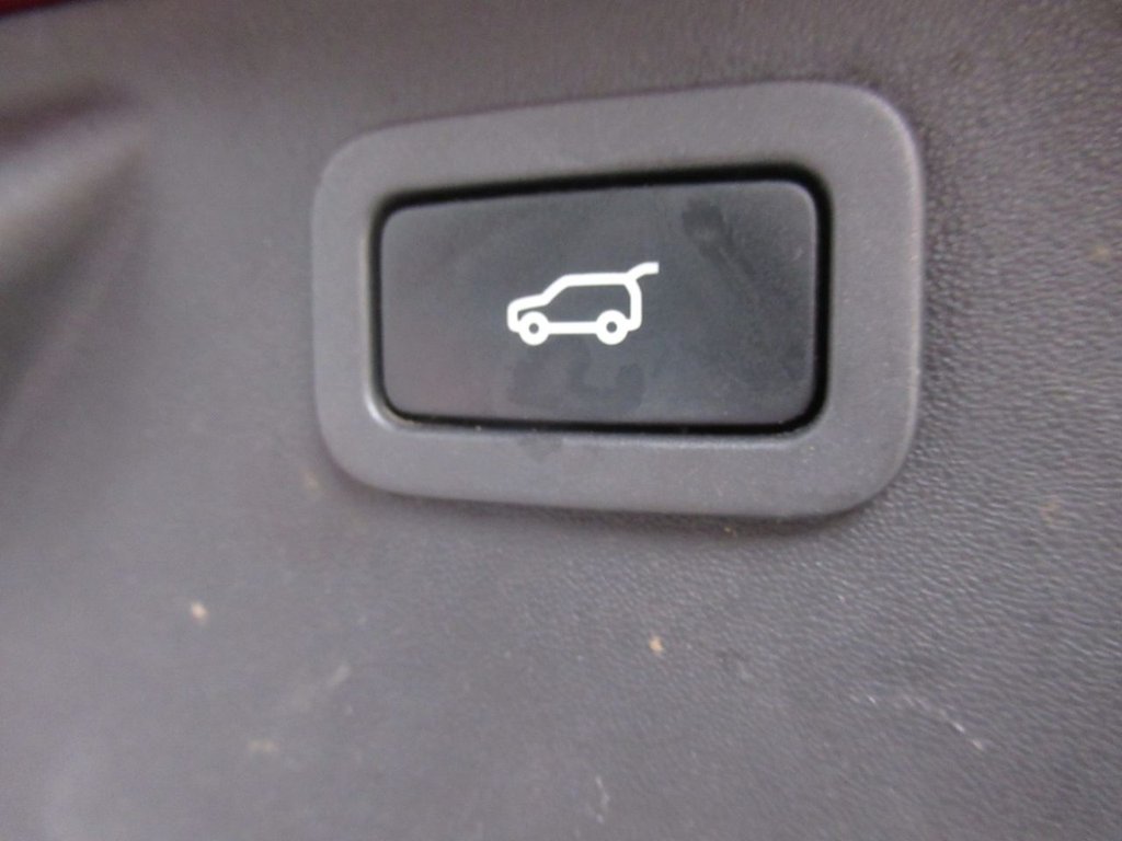 Used Land Rover Discovery Sport 2015 for sale - 77936539: Photo 32