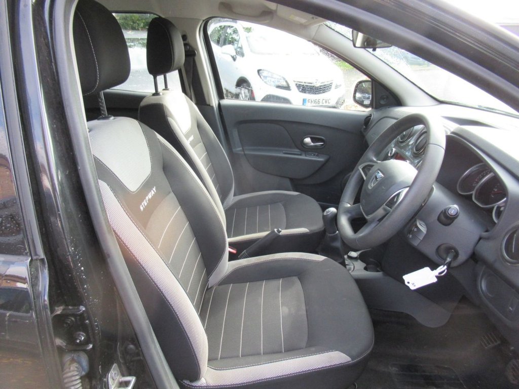 Used Dacia Sandero Stepway 2017 for sale - 76279973: Photo 12