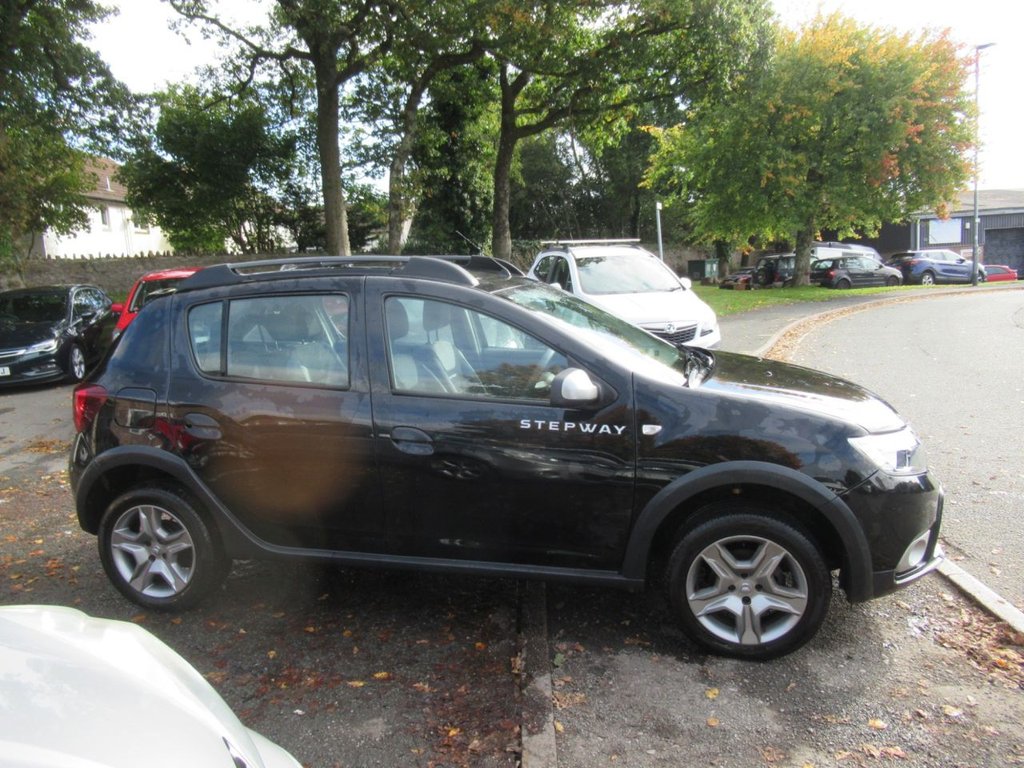 Used Dacia Sandero Stepway 2017 for sale - 76279973: Photo 6