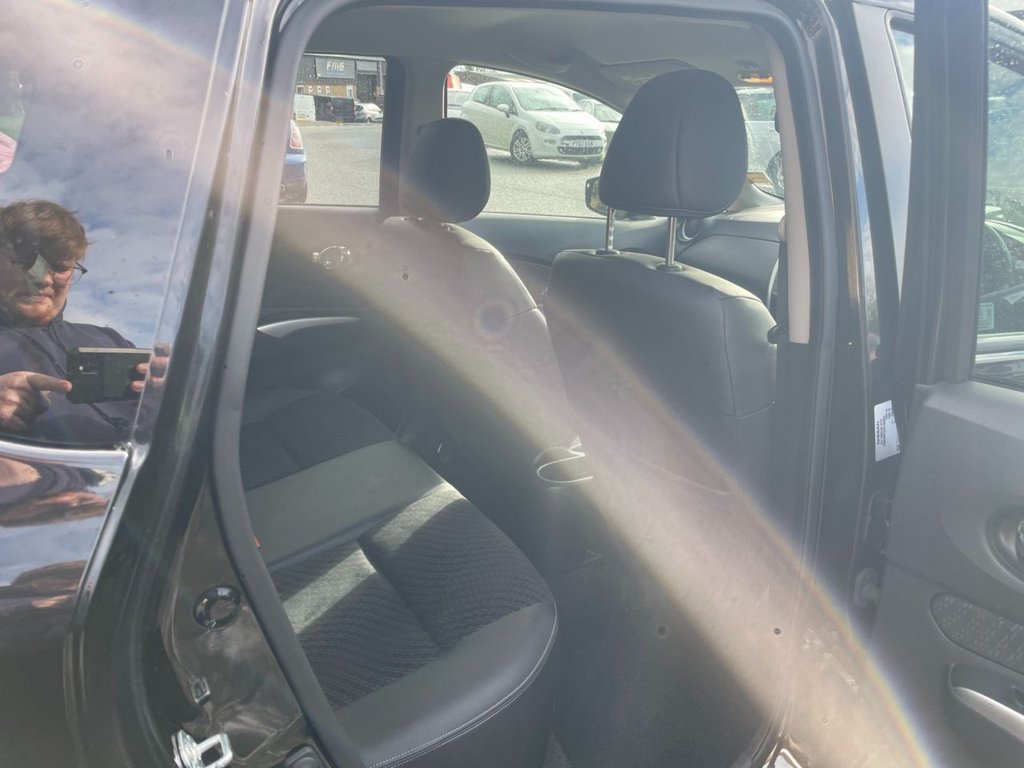 Used Nissan Note 2015 for sale - 77463524: Photo 16