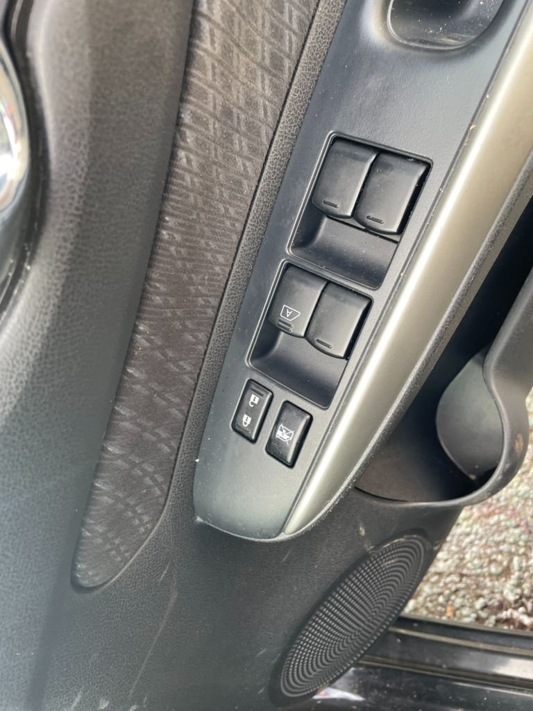 Used Nissan Note 2015 for sale - 77463524: Photo 24