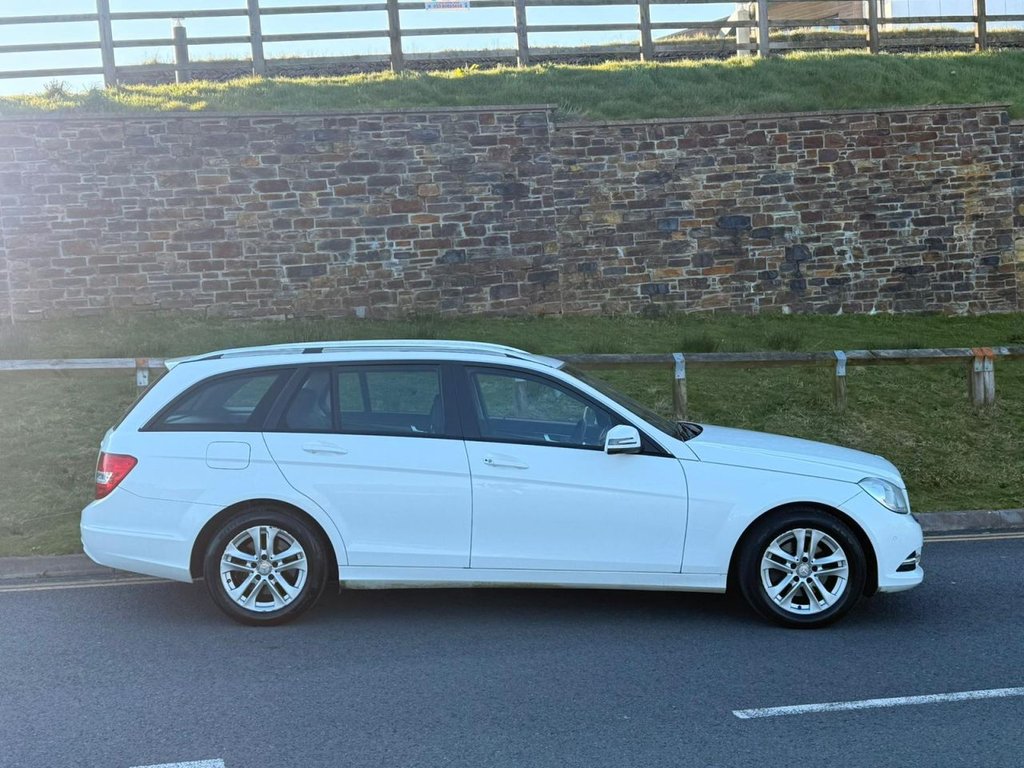 Used Mercedes-Benz C Class 2013 for sale - 78083037: Photo 4