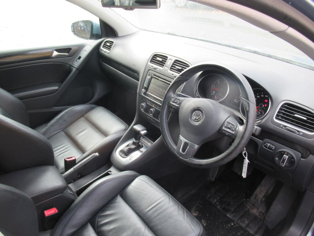 Used Volkswagen Golf 2010 for sale - 76323531: Photo 13