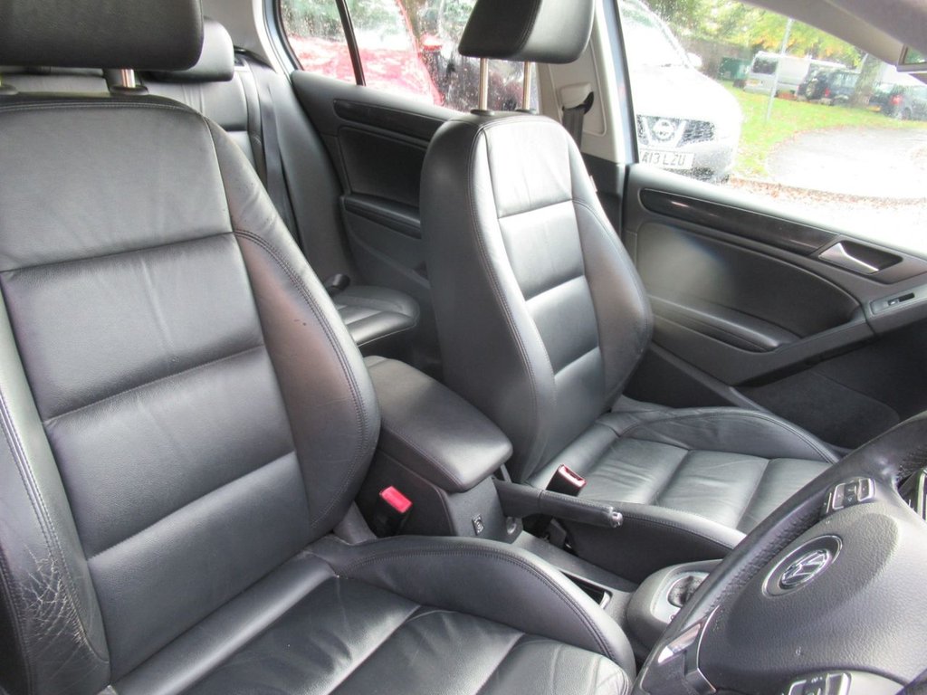 Used Volkswagen Golf 2010 for sale - 76323531: Photo 15