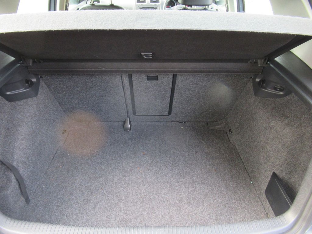 Used Volkswagen Golf 2010 for sale - 76323531: Photo 18