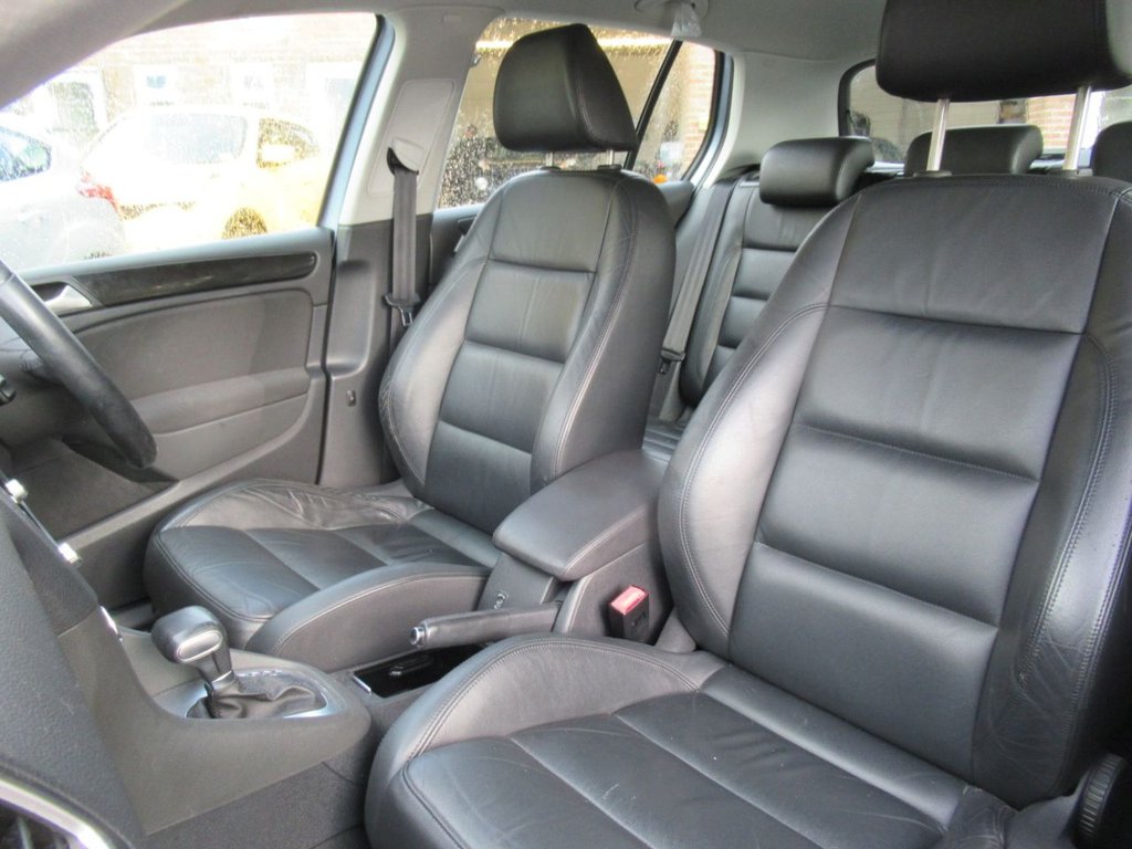 Used Volkswagen Golf 2010 for sale - 76323531: Photo 21