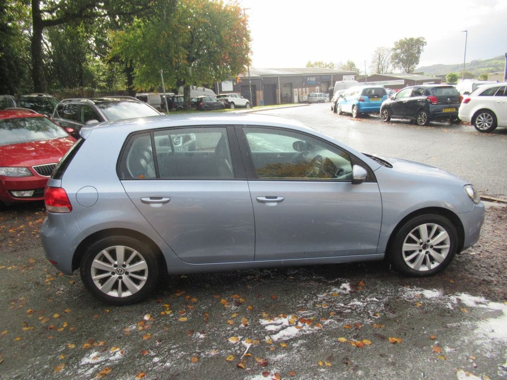 Used Volkswagen Golf 2010 for sale - 76323531: Photo 6