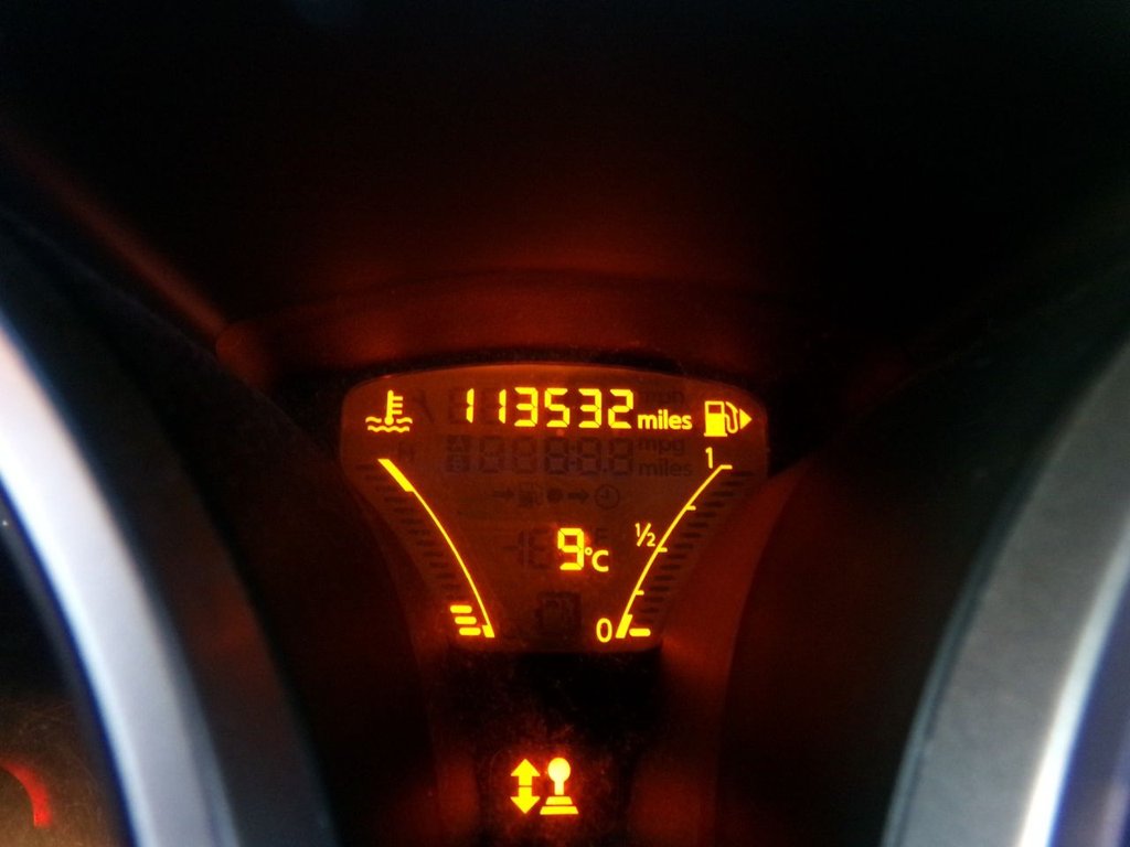 Used Nissan Juke 2014 for sale - 76711074: Photo 19