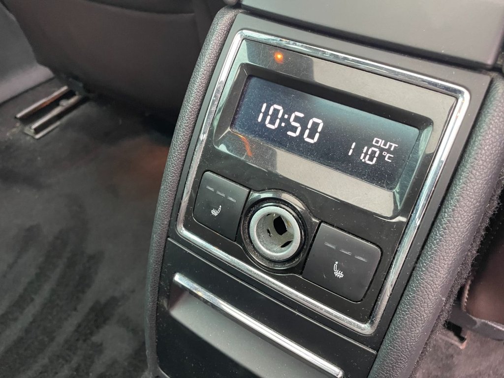 Used Skoda Superb 2014 for sale - 77437280: Photo 19