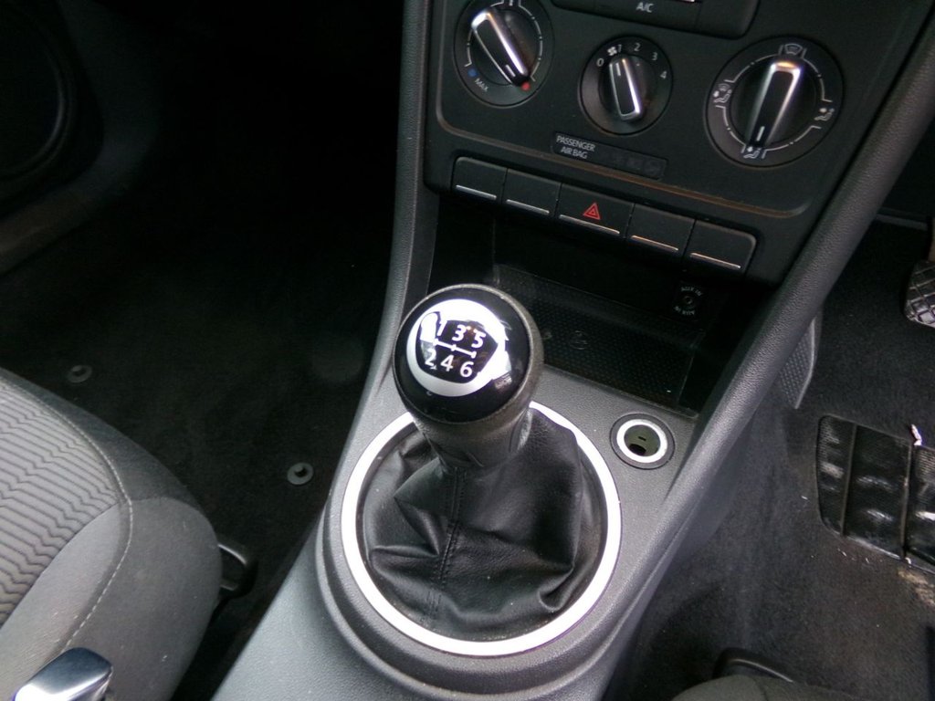 Used Volkswagen Beetle 2013 for sale - 76710775: Photo 21