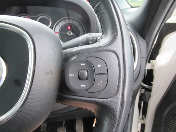 Used Fiat 500L 2014 for sale - 75264043: Photo 30