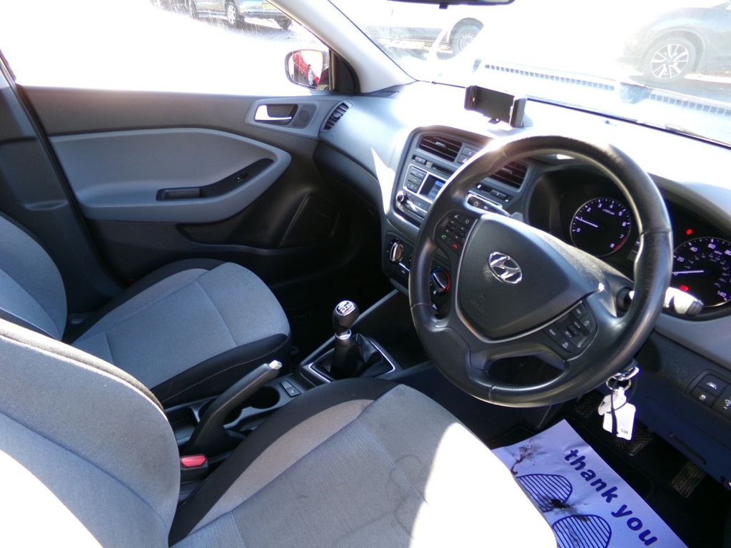 Used Hyundai i20 2015 for sale - 76631951: Photo 13