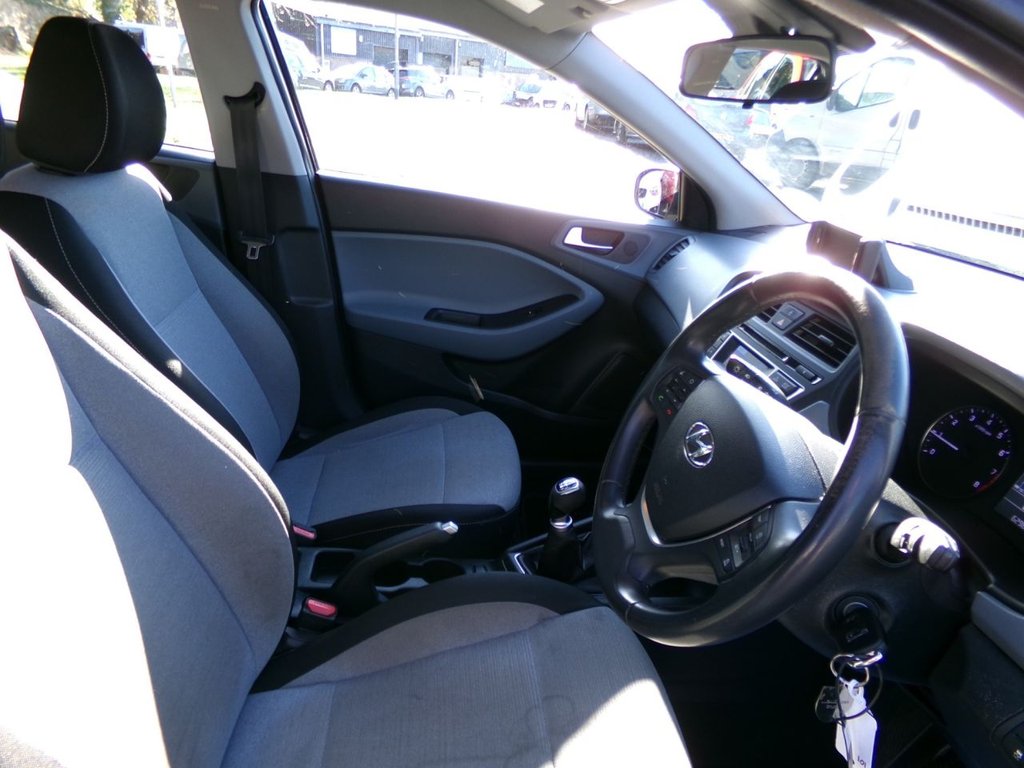 Used Hyundai i20 2015 for sale - 76631951: Photo 14