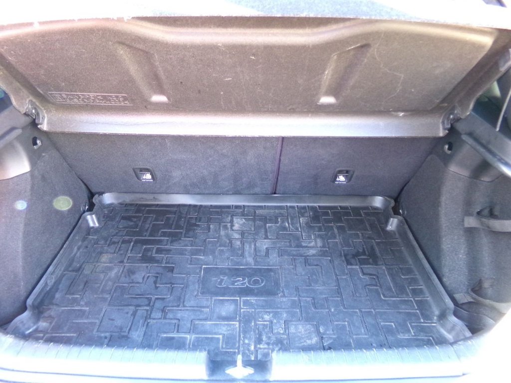 Used Hyundai i20 2015 for sale - 76631951: Photo 17