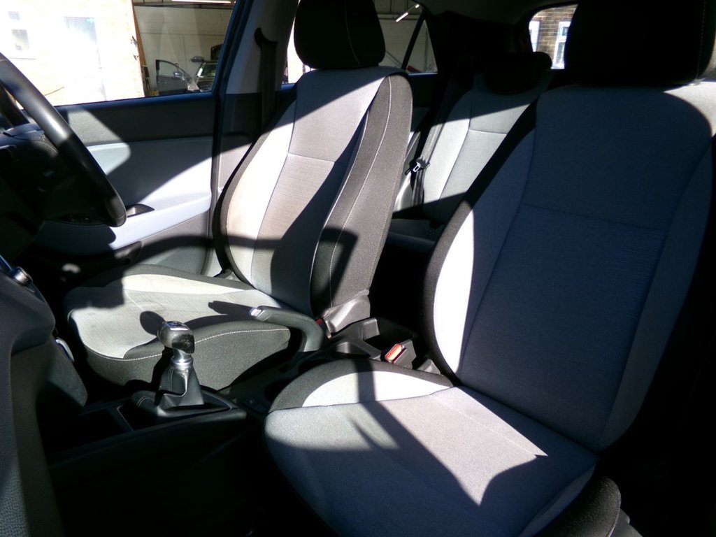 Used Hyundai i20 2015 for sale - 76631951: Photo 20