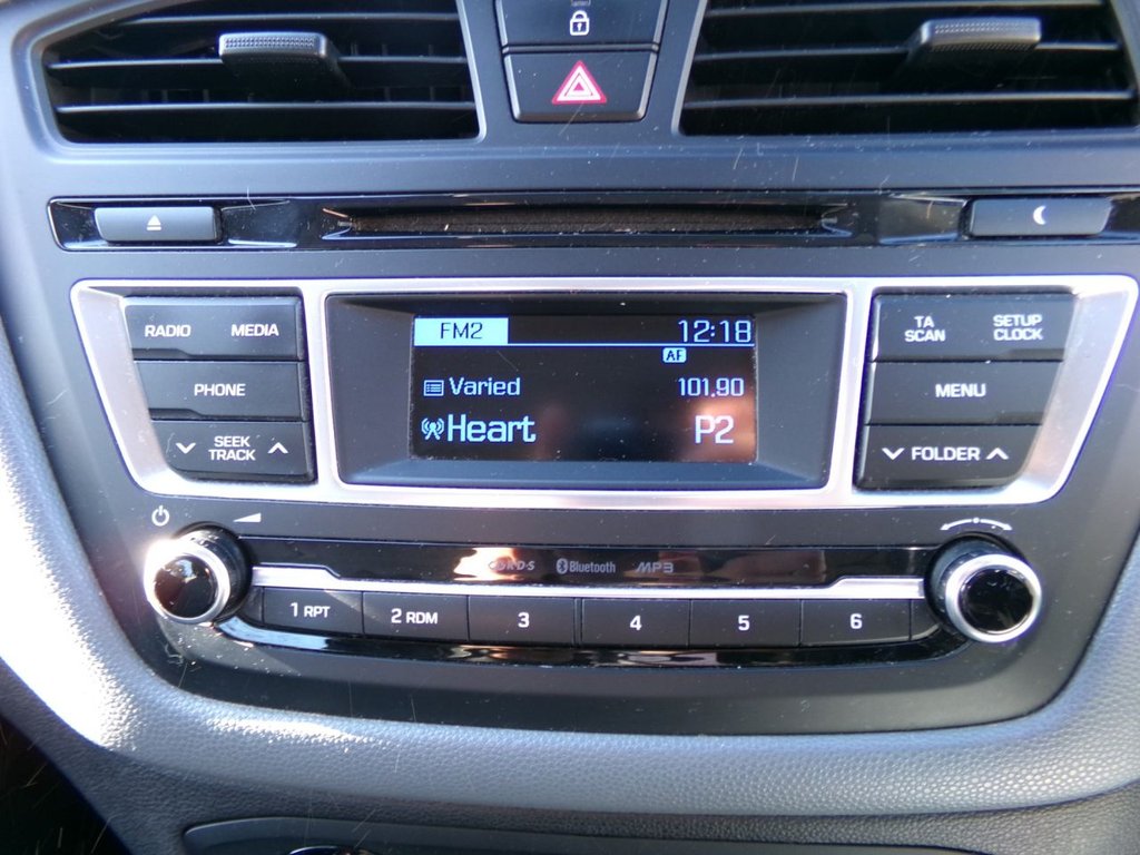 Used Hyundai i20 2015 for sale - 76631951: Photo 22